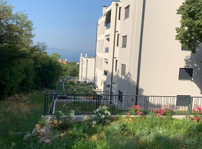 Natasa Apartment Kostrena
